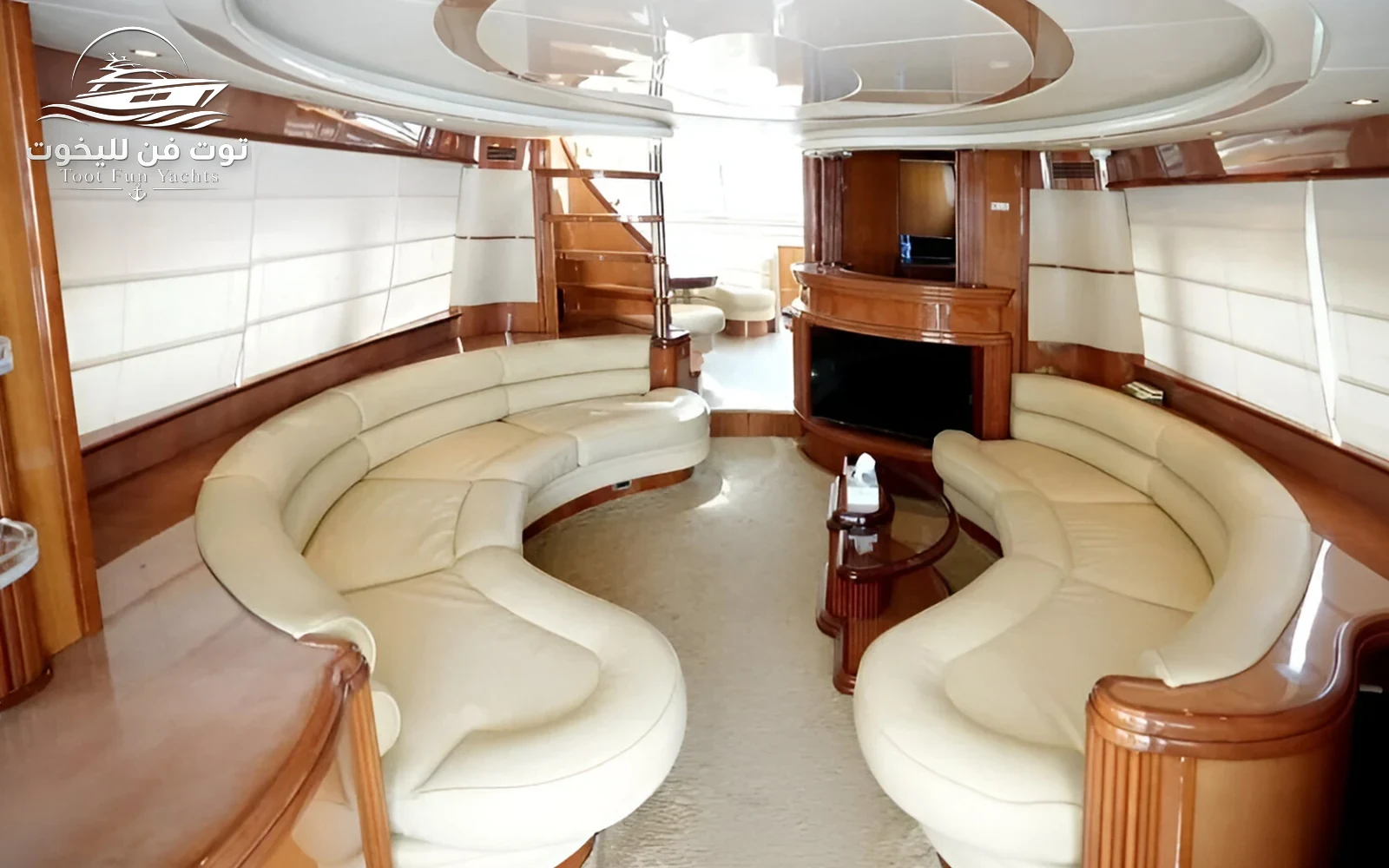 Azimut 80 Ft Yacht with Jacuzzi — 2