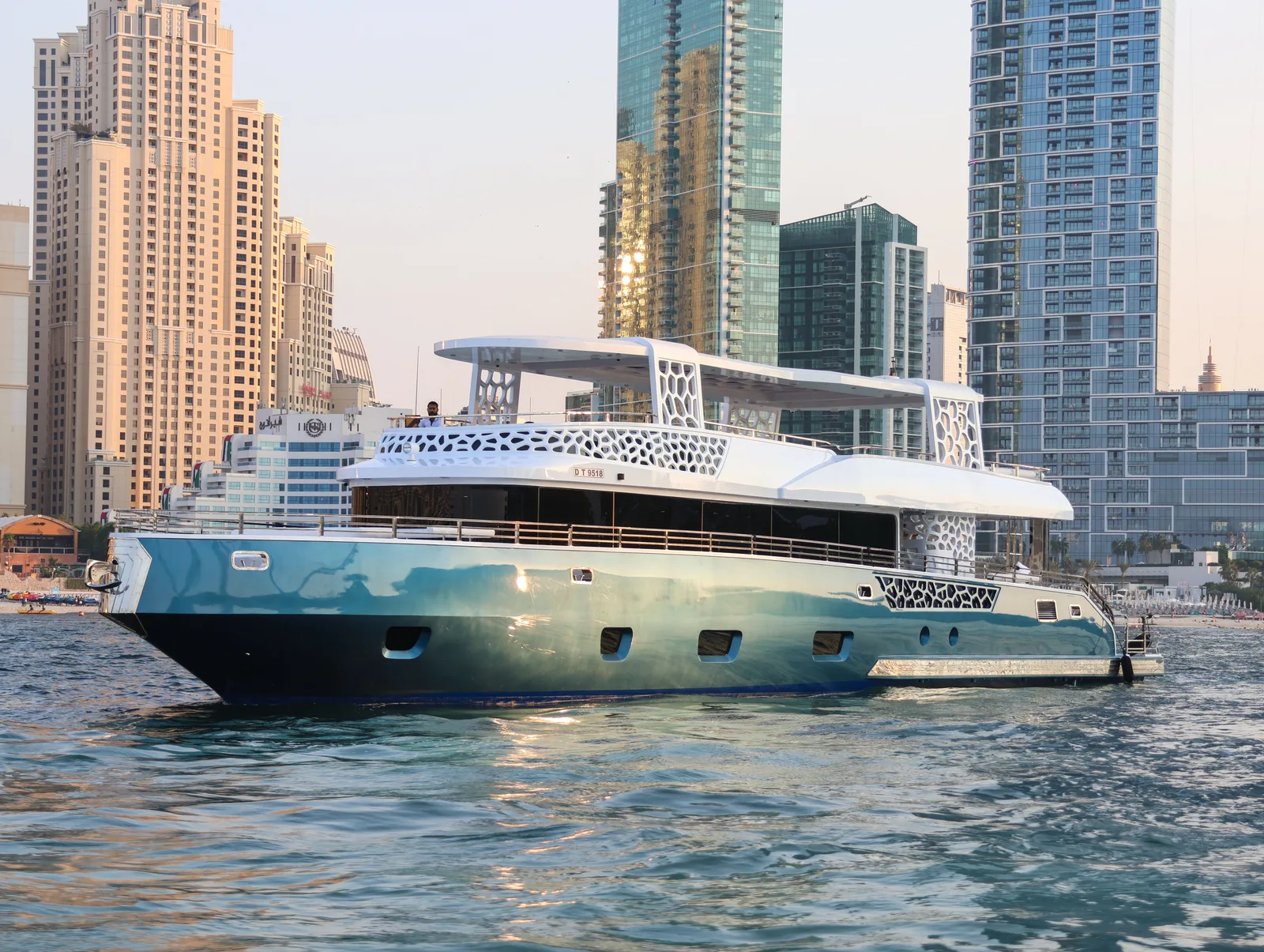 Corporate 105 Ft Yacht — 3