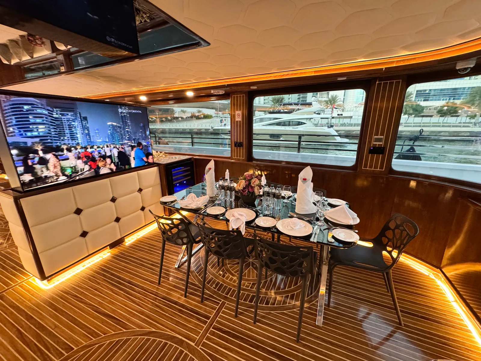 Corporate 105 Ft Yacht — 11