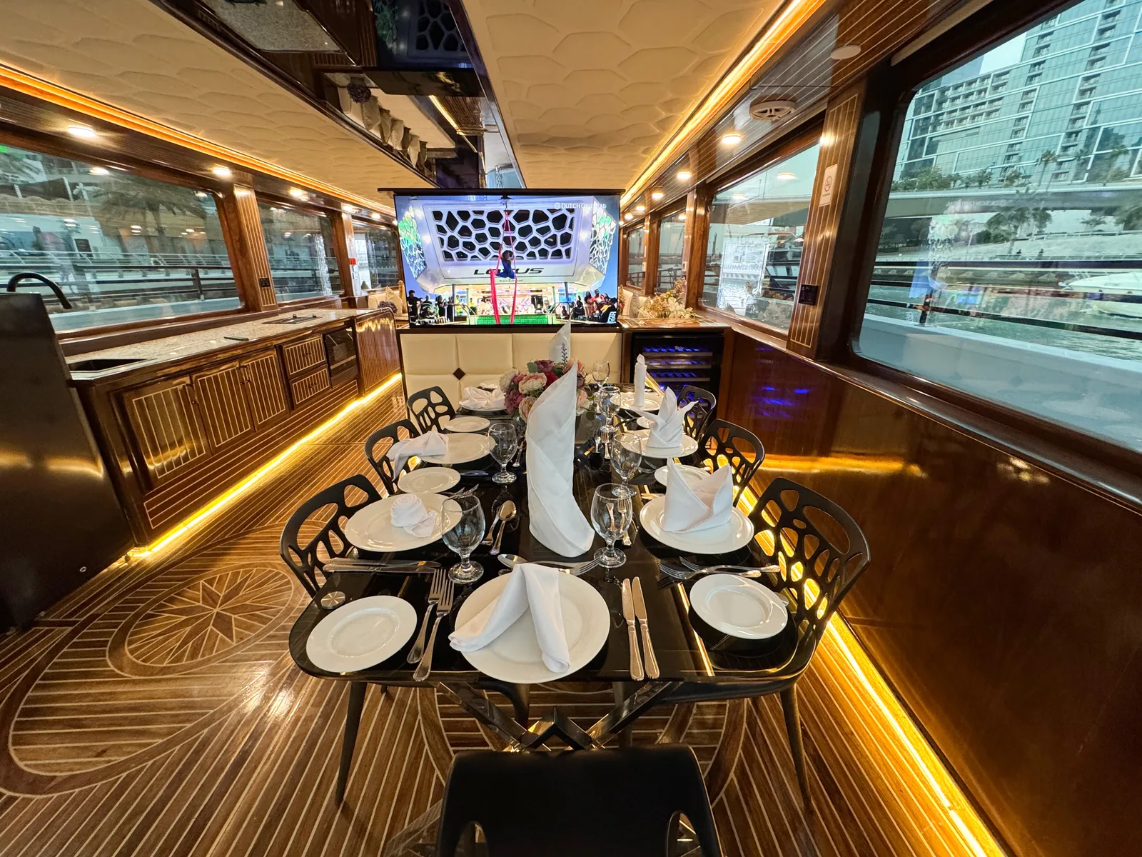 Corporate 105 Ft Yacht — 13