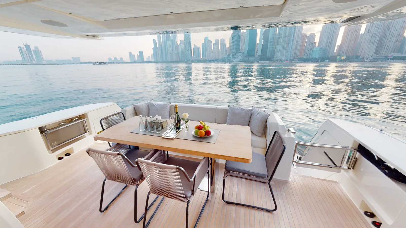 Ferretti 78 Ft Super Yacht — 4