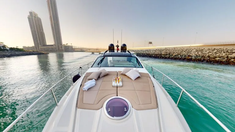 Ferretti 78 Ft Super Yacht — 5