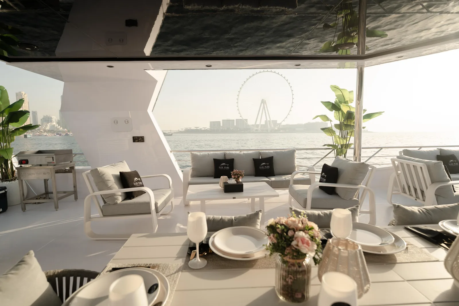 Floating 100 Ft Yacht — 7