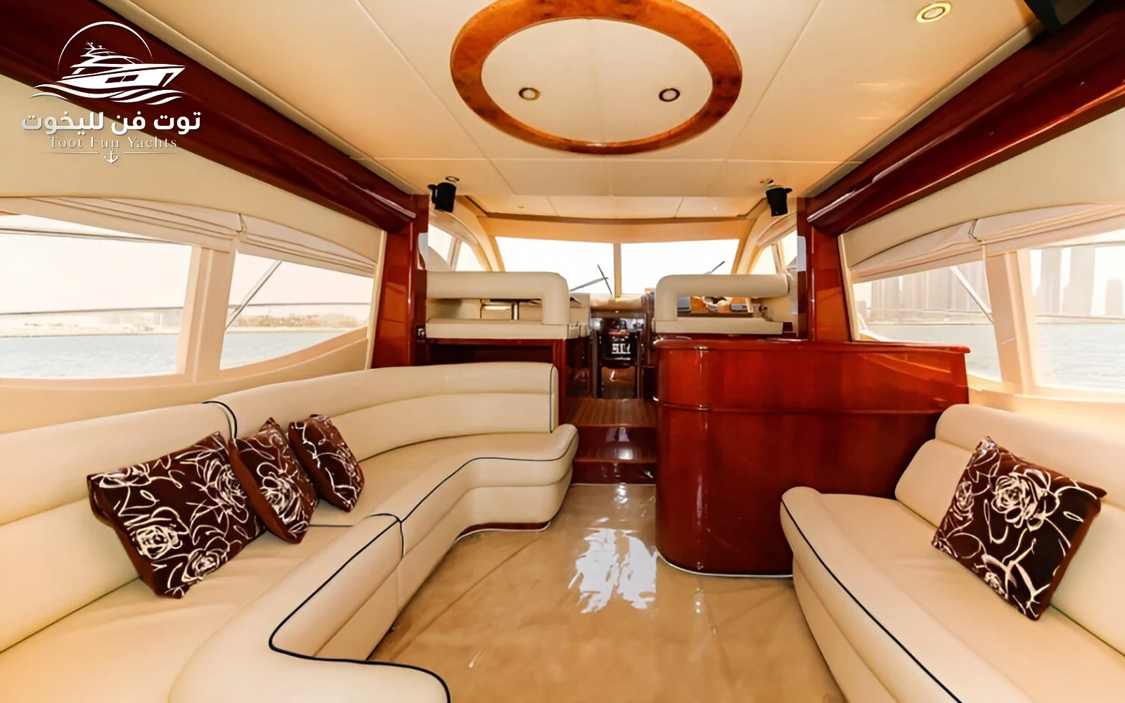 Majesty 55 Ft Yacht — 2