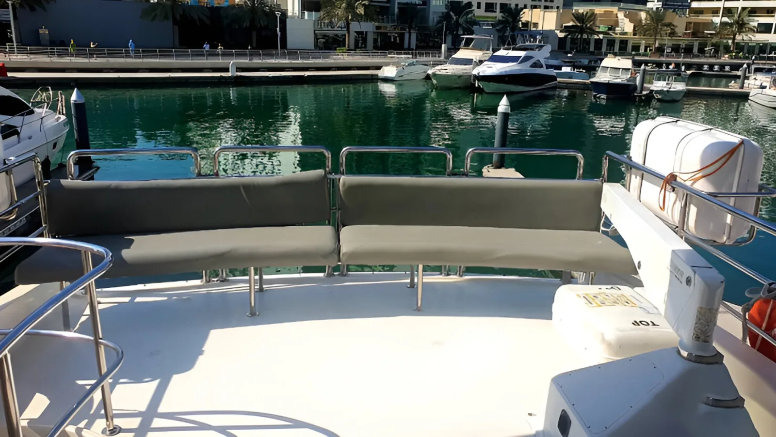 Majesty 70 Ft Yacht — 3