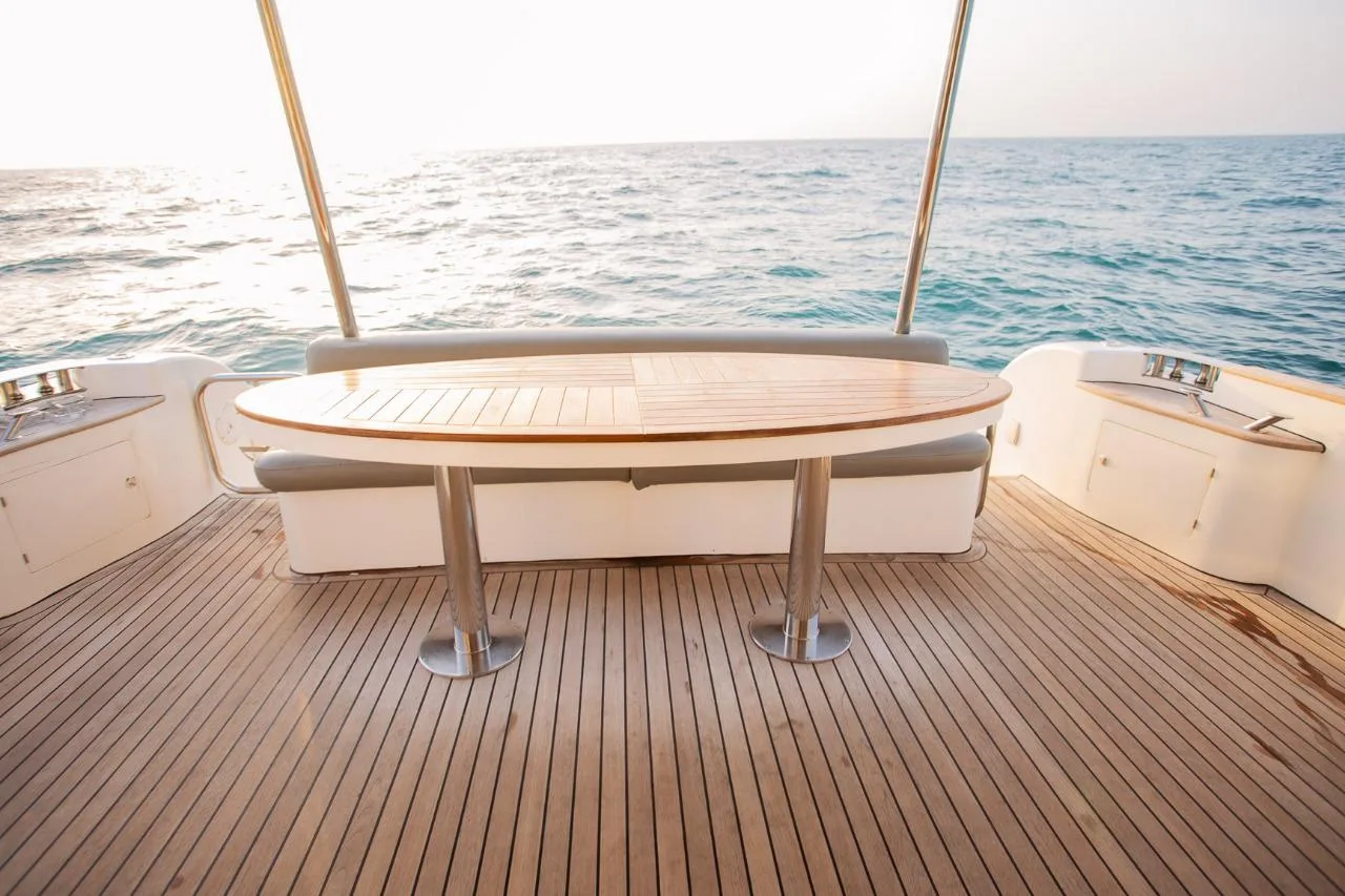Majesty 70 Ft Yacht — 6