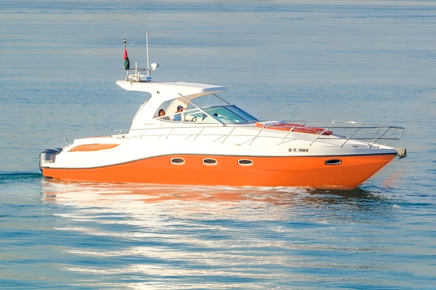 Luxury 40 Ft Mini Yacht — 12